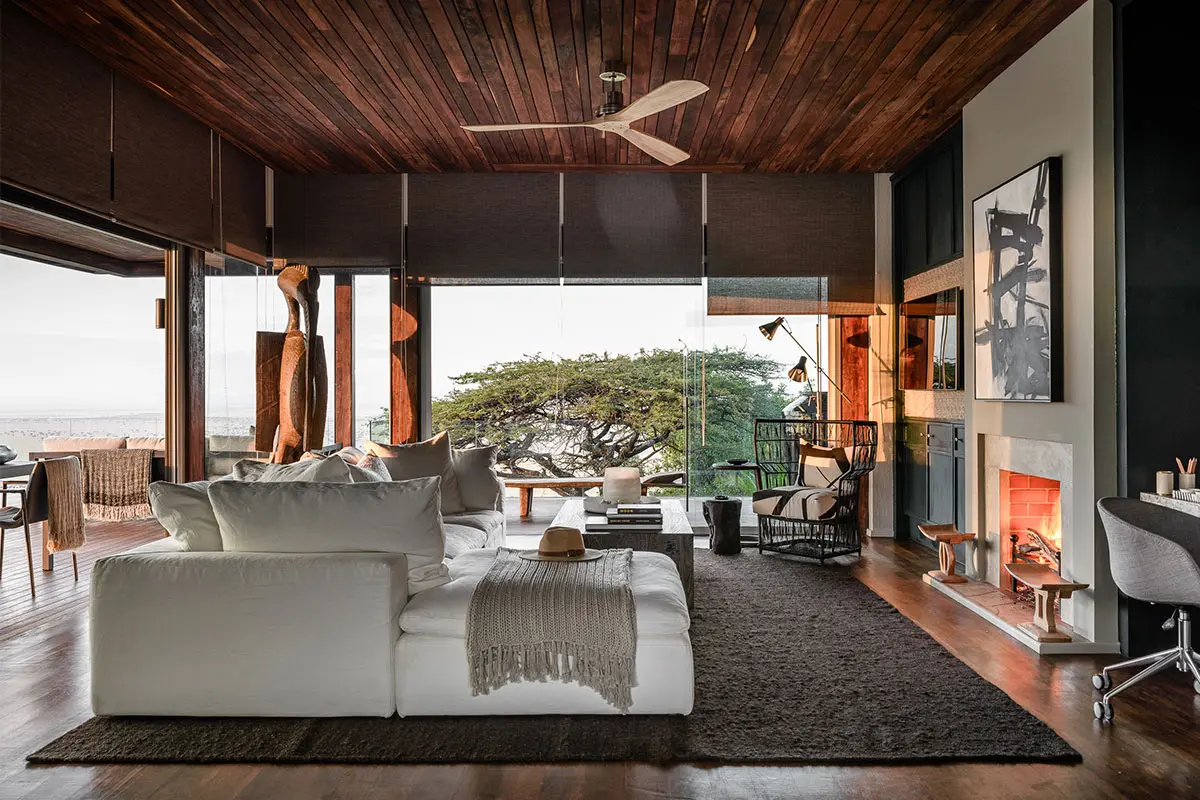 Luxury safari lodge Tanzania